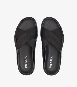 logo-detail crisscross slides