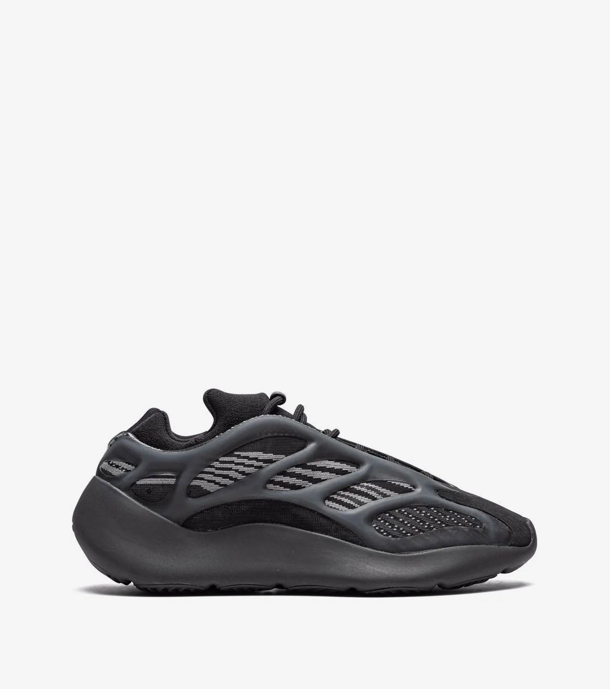 Yeezy 700 V3 - SNKRBASE