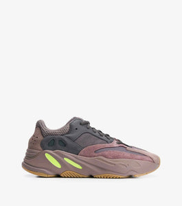 Yeezy Boost 700 "Mauve" - SNKRBASE